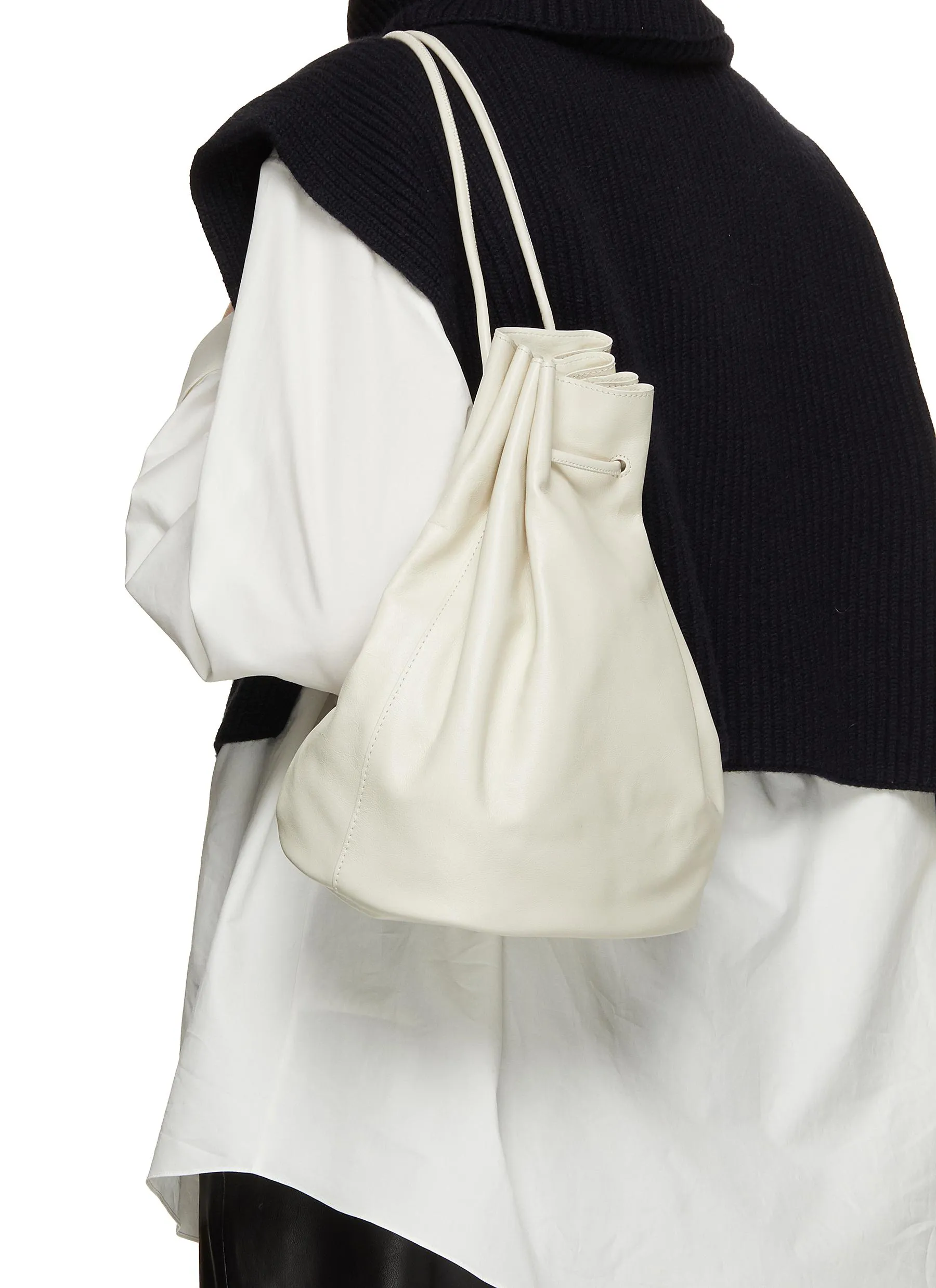 -----------NOTHING WRITTEN ---- ------------WHITE ----Large Drawstring Leather Bucket Bag --