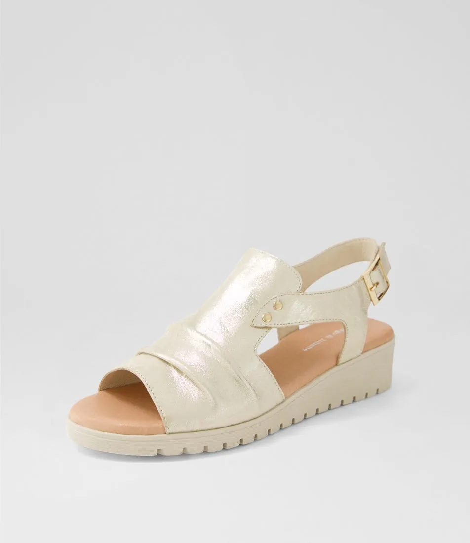 DJANGO & JULIETTE Madis Pale Gold Almond Scratch Leather Sandals