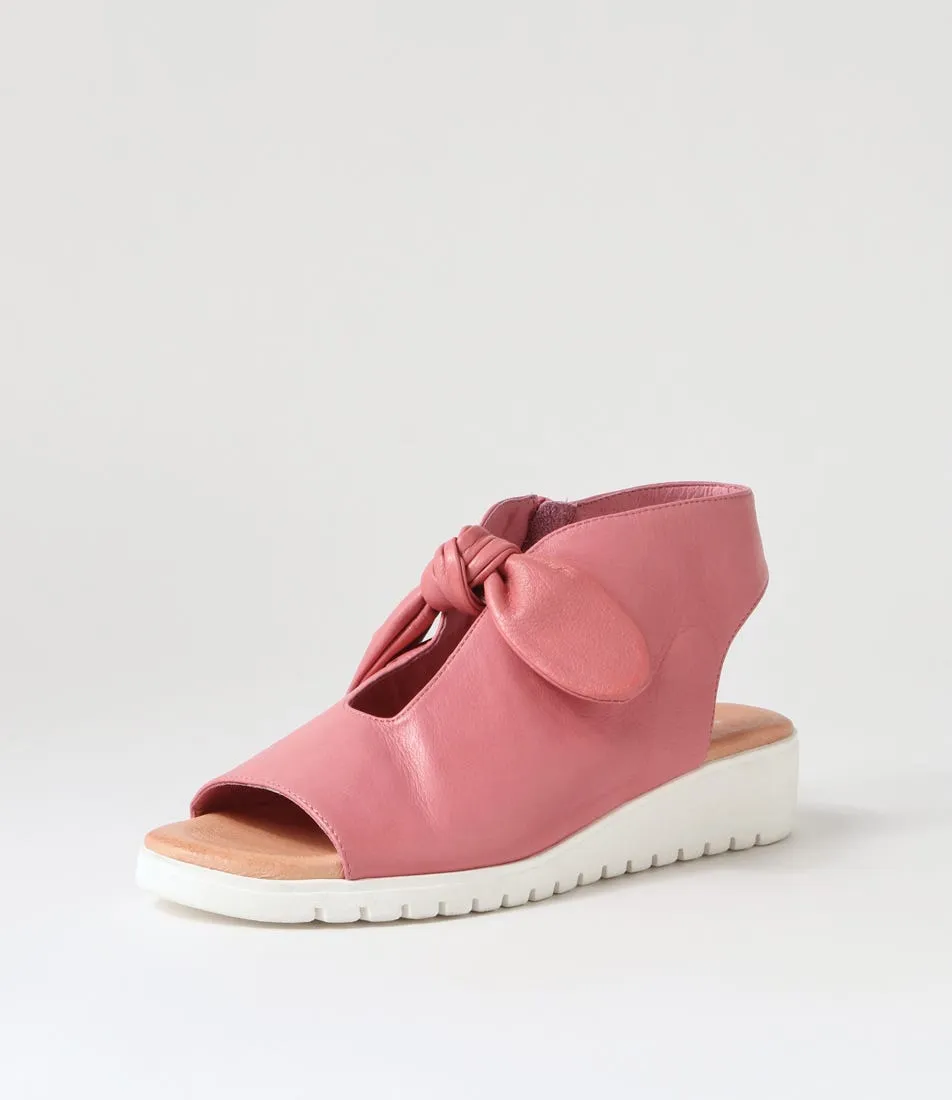 DJANGO & JULIETTE Moneka Lrg Pretty Pink White Leather Sandals