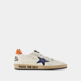 Golden Goose Deluxe Brand  Ball Star Sneakers in White Leather