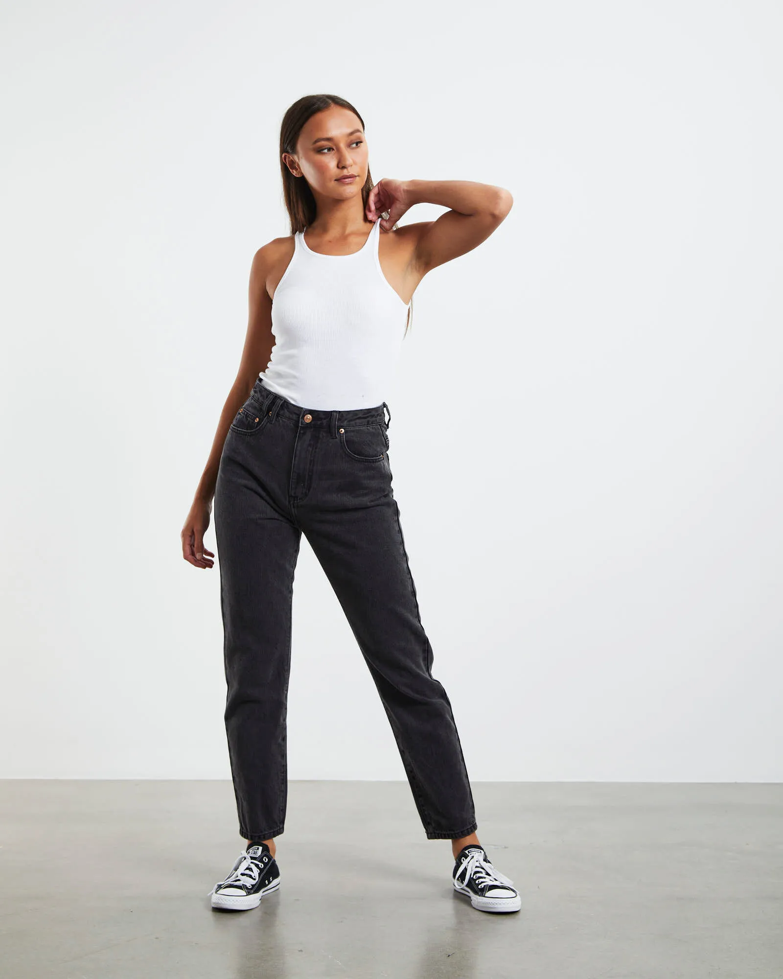 Insight Callee Classic Mom Jeans After Dark Black