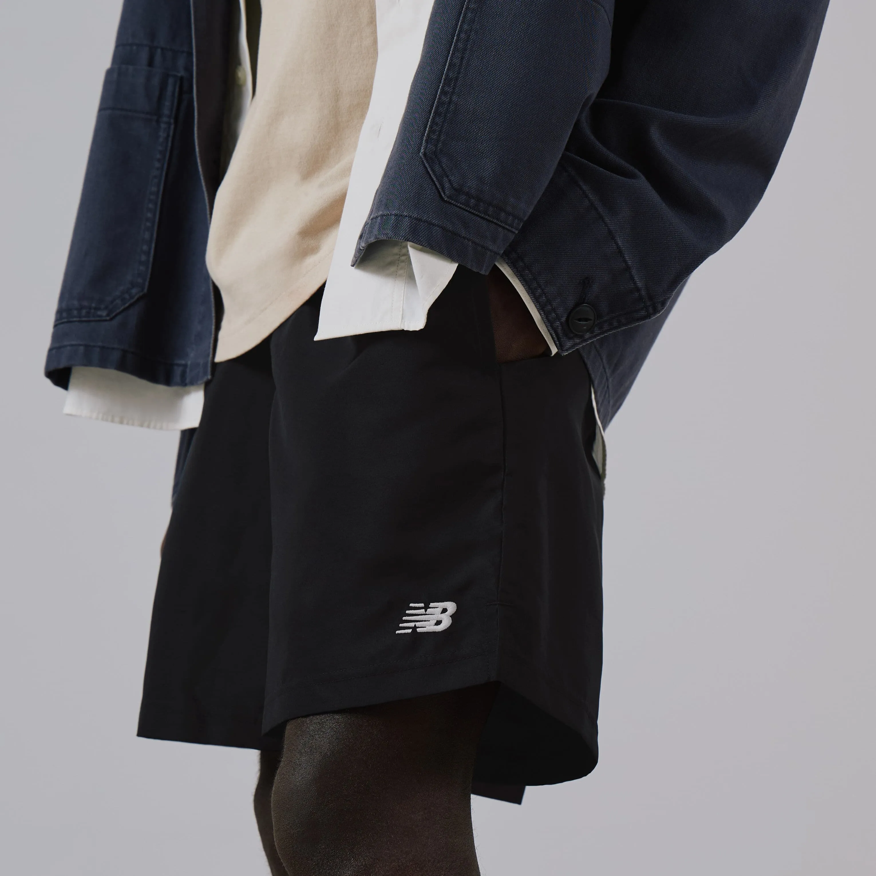 NEW BALANCE SHORT ESSENTIALS SMALL LOGO