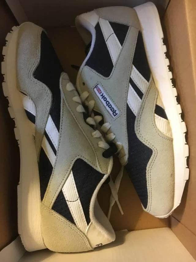 Reebok Classic Womens White Blue Gray Suede Rare Navy Grey