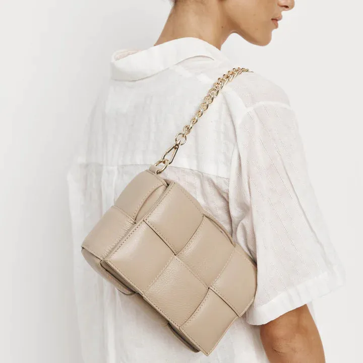 Vestirsi      VESTIRSI - MARGOT LEATHER WOVEN BAG (BEIGE)